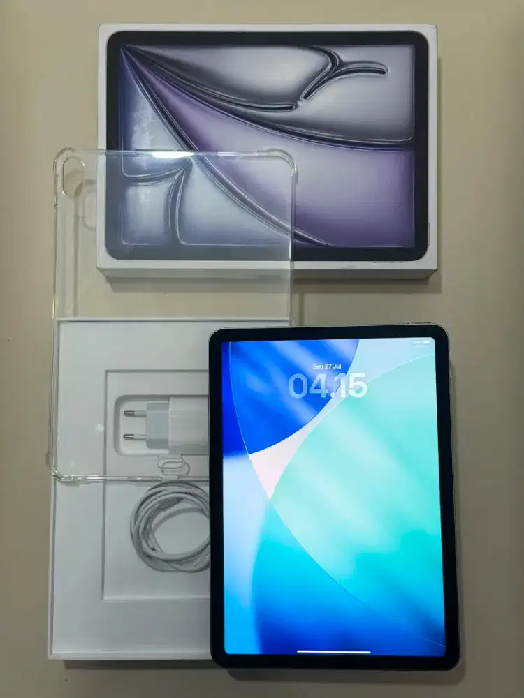 Ipad Air 11 inch M3 2025 128gb Wifi - Space Gray - Garansi on Nov 2026