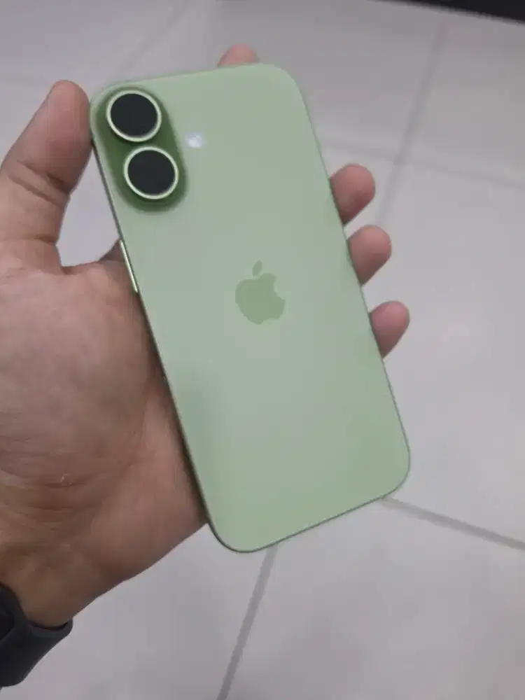 IPHONE 17 resmi blibli pemakaian 1minggu garansi on