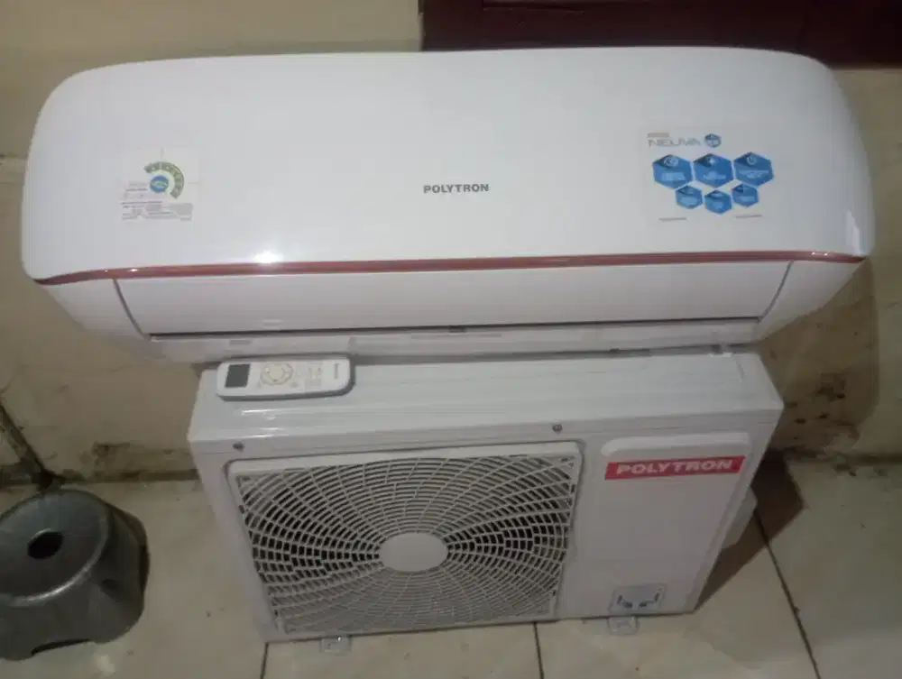 AC 1/2 PK Polytron Nouva ice super mewah dan original .Gress jual+psg