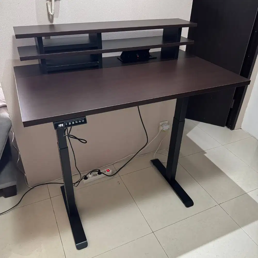Meja kerja Kanata standing desk 120x70 + monitor shelf