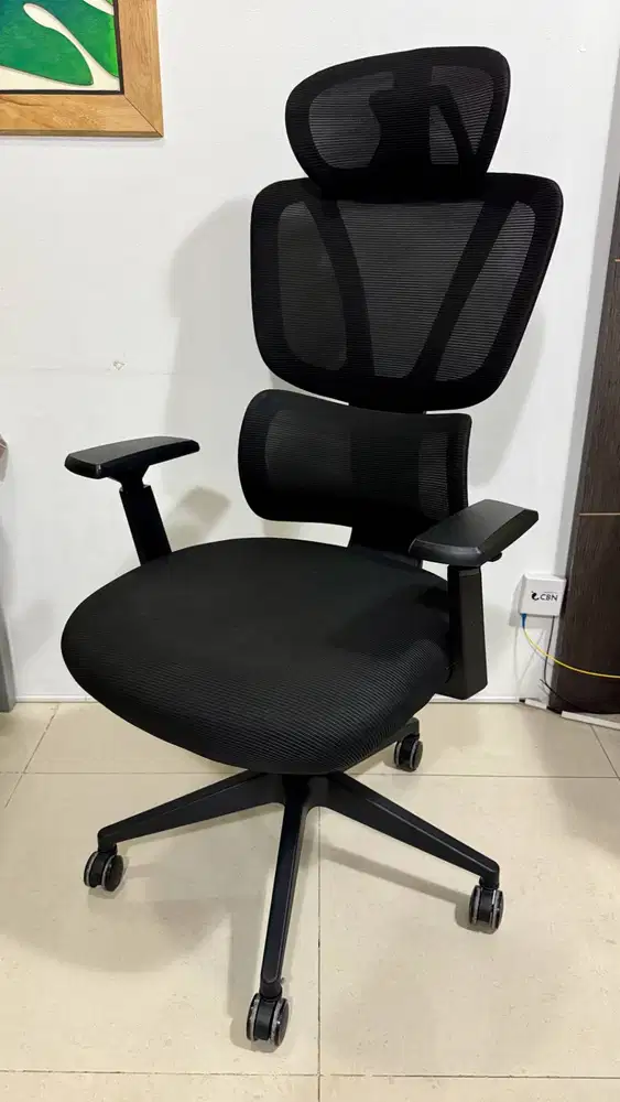 Kursi kerja IQLO FJ6002