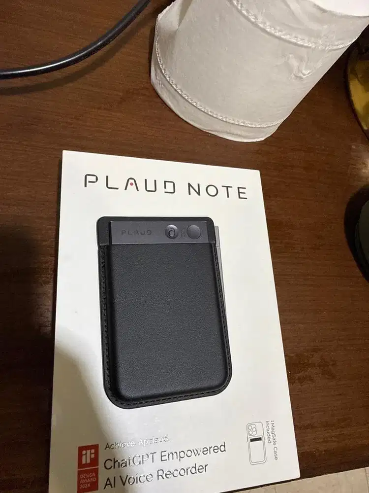 Plaud AI Note recorder