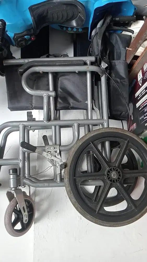 Kursi Roda Gea Yj