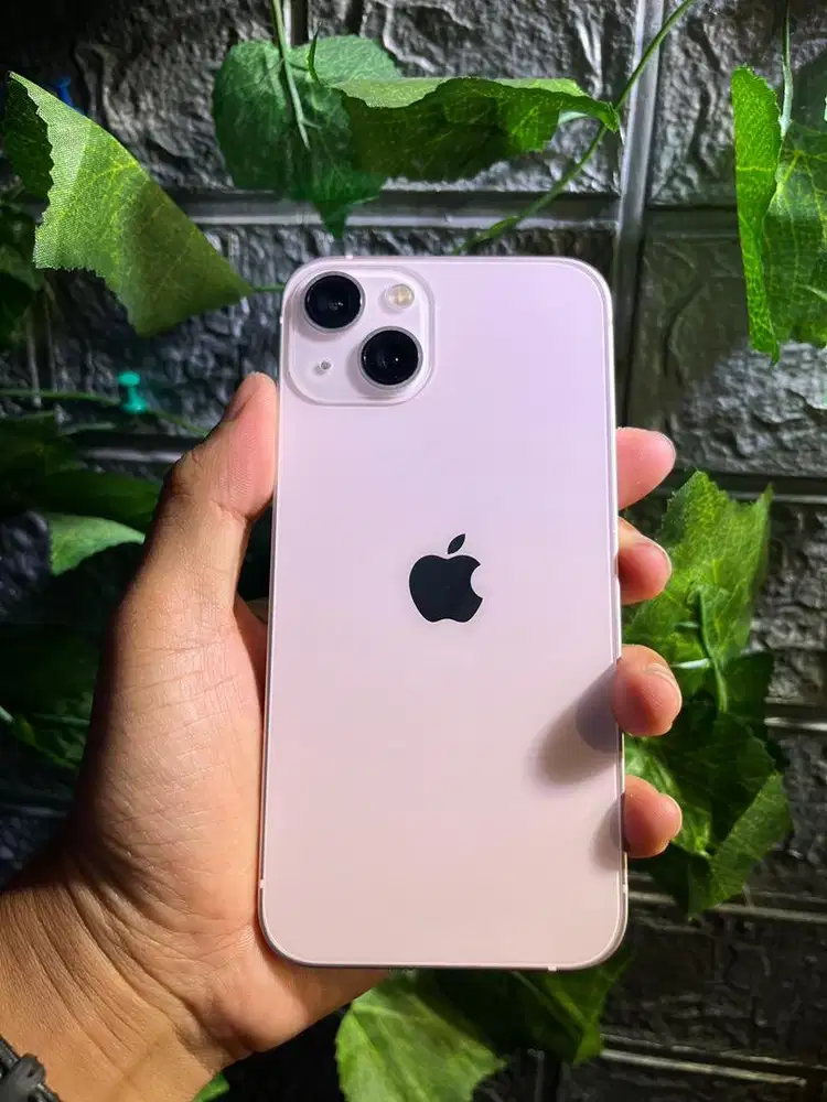 No Nego Titik Baru datang dari batam Iphone 13 Pink 128gb All Operator