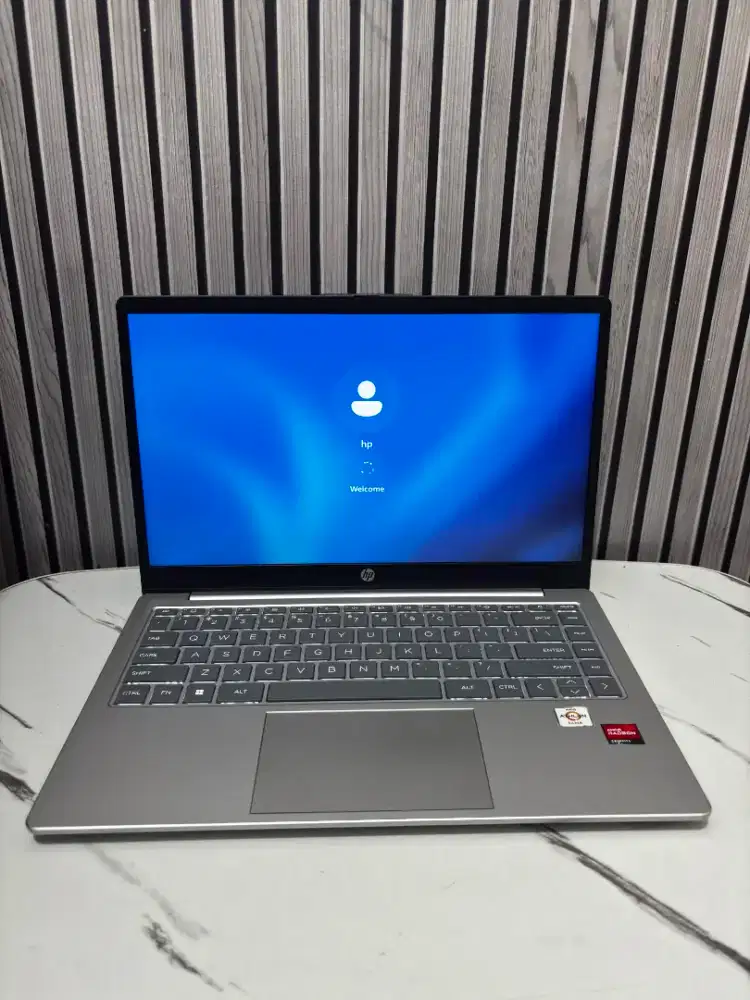 Leptop HP 14/SSD 512 GB