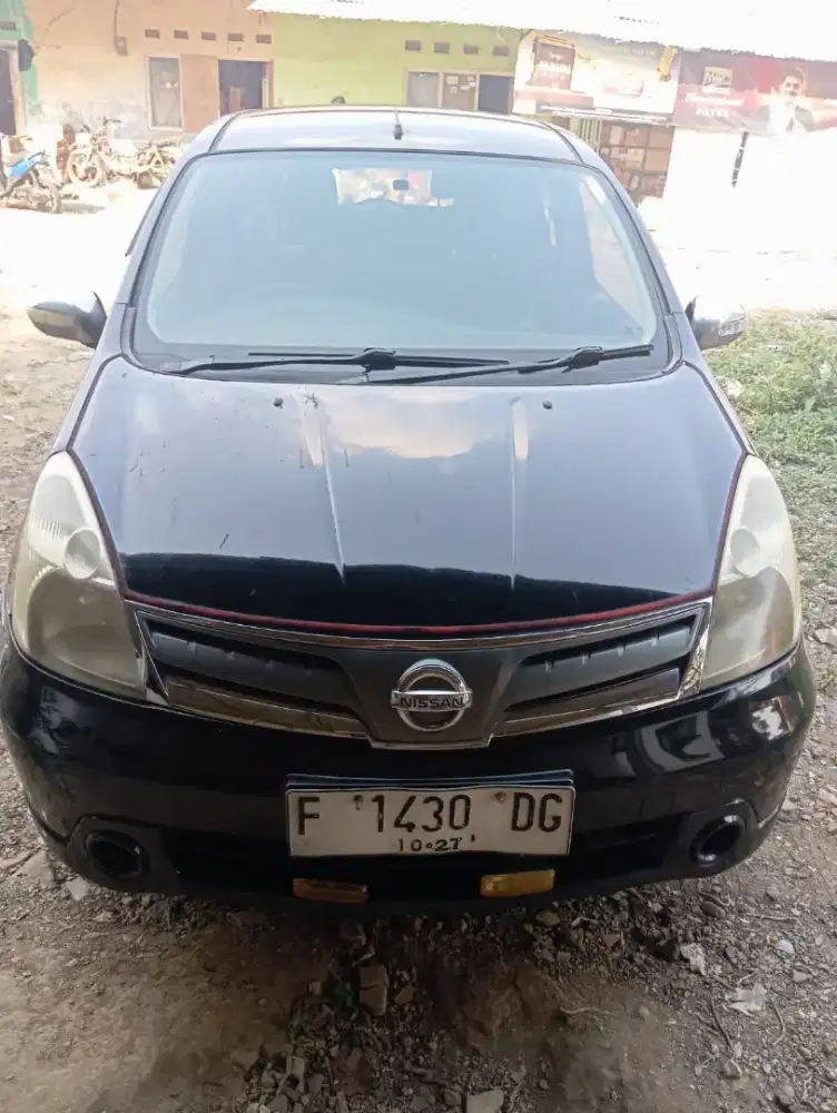 Grand livina matic 2012