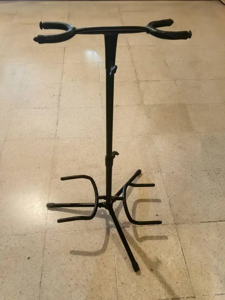 Stand Gitar Double / Dudukan 2 Gitar