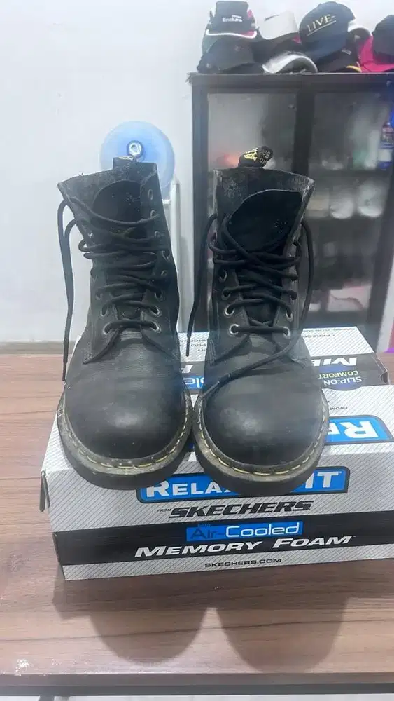 Sepatu docmar original