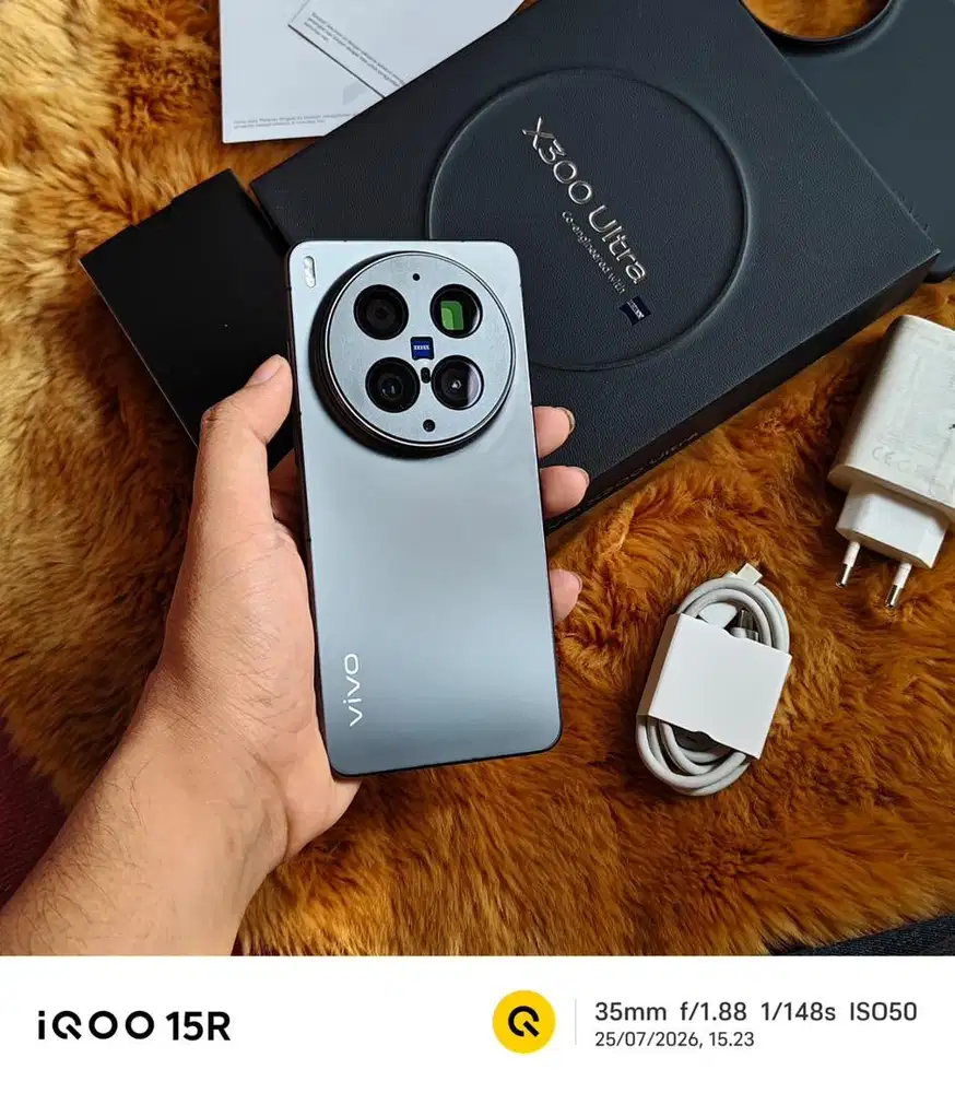 Vivo x300 ultra 16/512 fullset garansi on June 2028