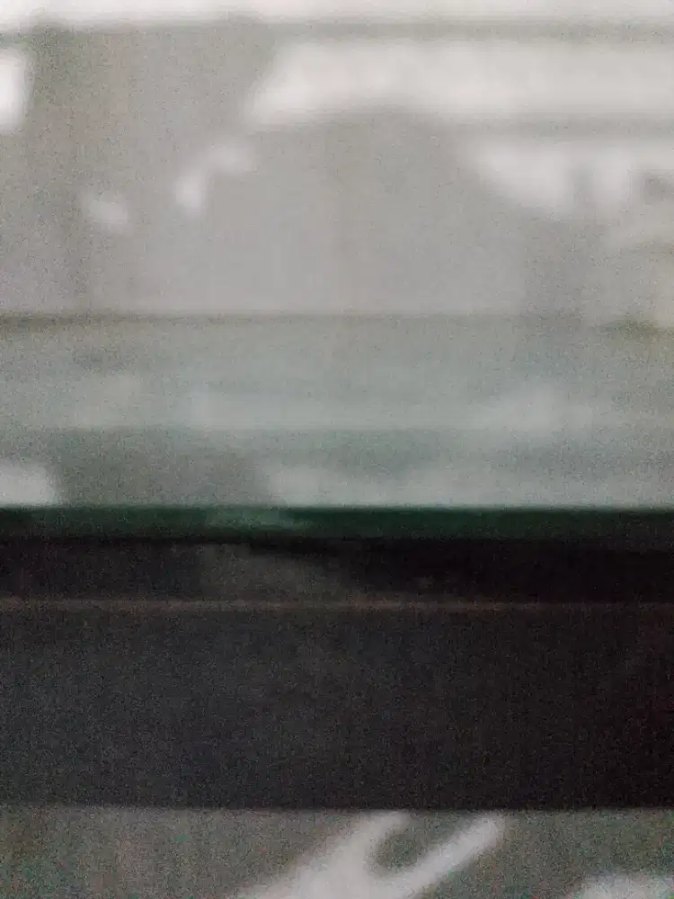 Meja Makan bekas
