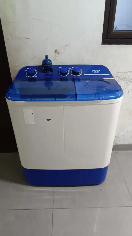Mesin Cuci AQUA