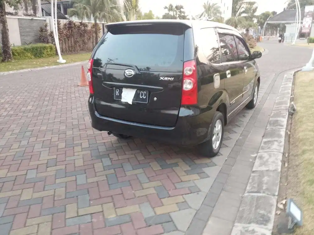 Daihatsu Xenia 2009 Bensin