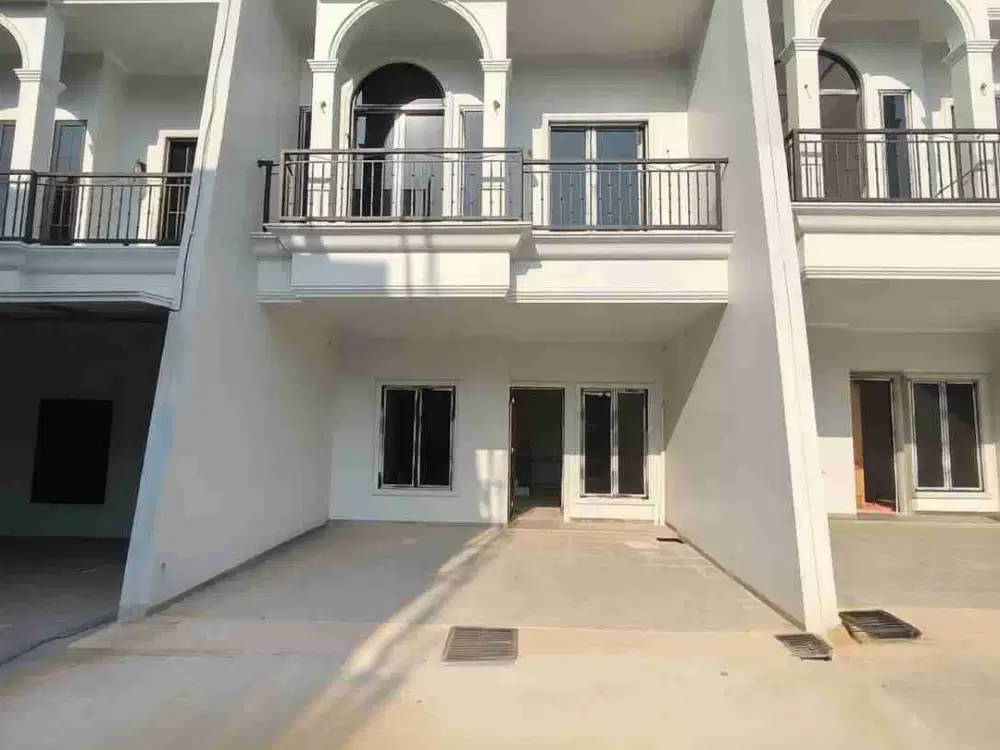 rumah baru klasik modern di Cijantung Jakarta Timur