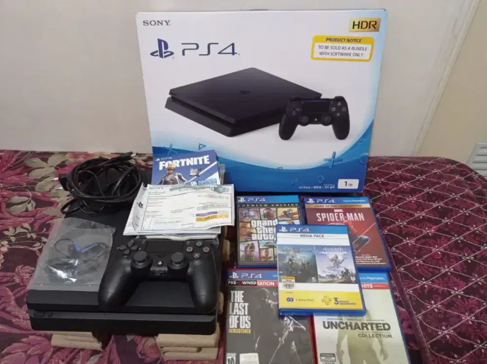 Di Cari ps 4 slim / ps4 pro fat sony saya beli playstation 4 1tb/500gb