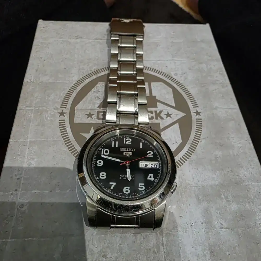Jam tangan Seiko 5 matic mulus ganteng
