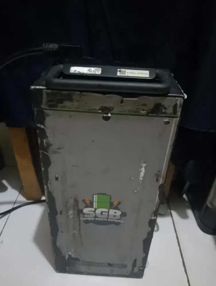 Batre motor listrik volta