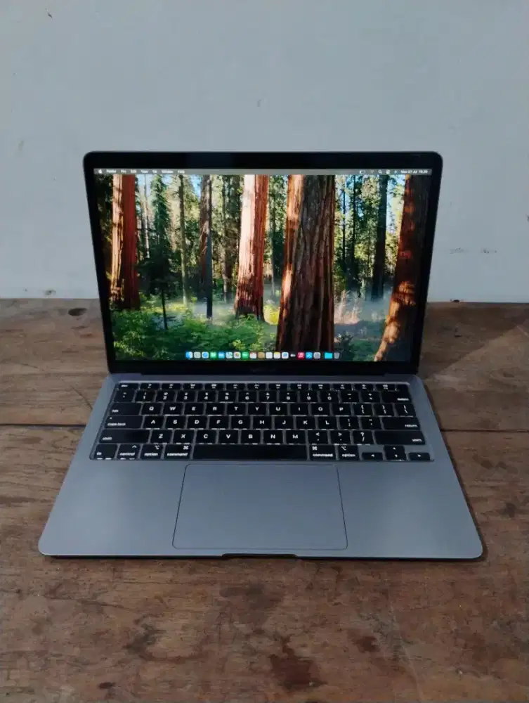 Macbook Air 2020 i7 8gb/256gb
