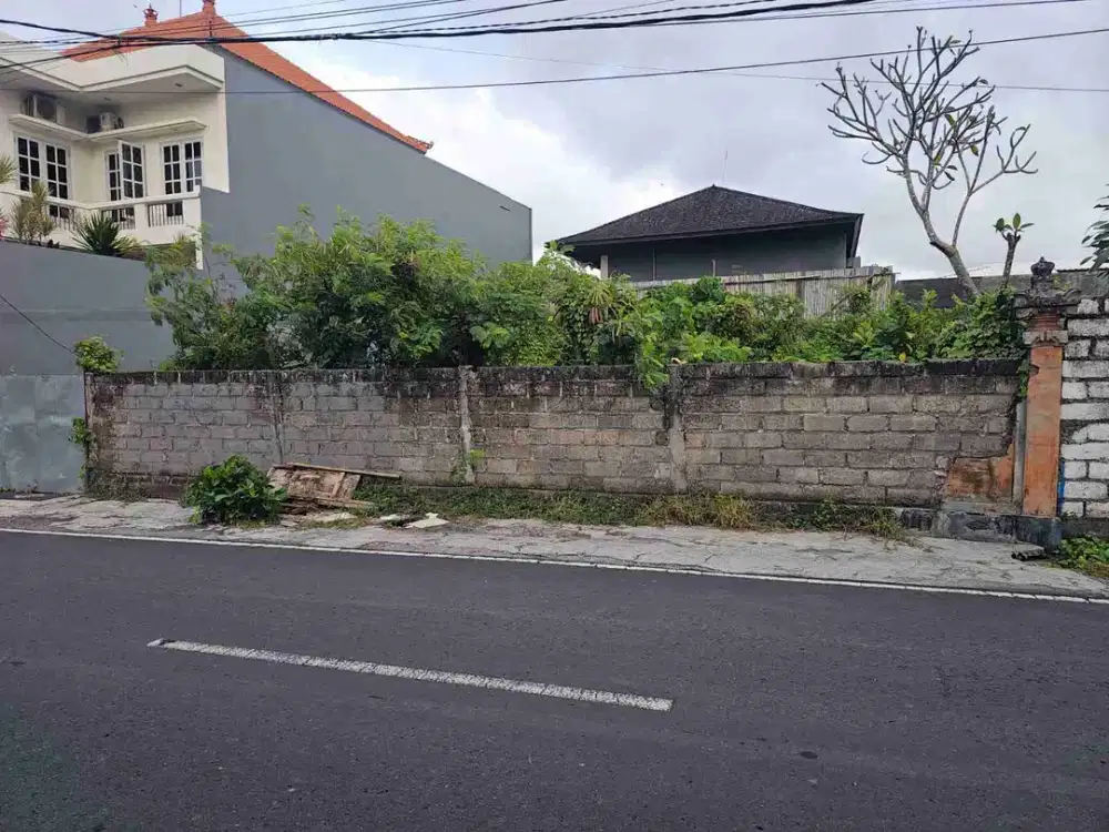 TANAH LUASAN KECIL JALAN PERSADA DEKAT BALI KIDDY DEKAT KESEMINYAK PETITENGET
