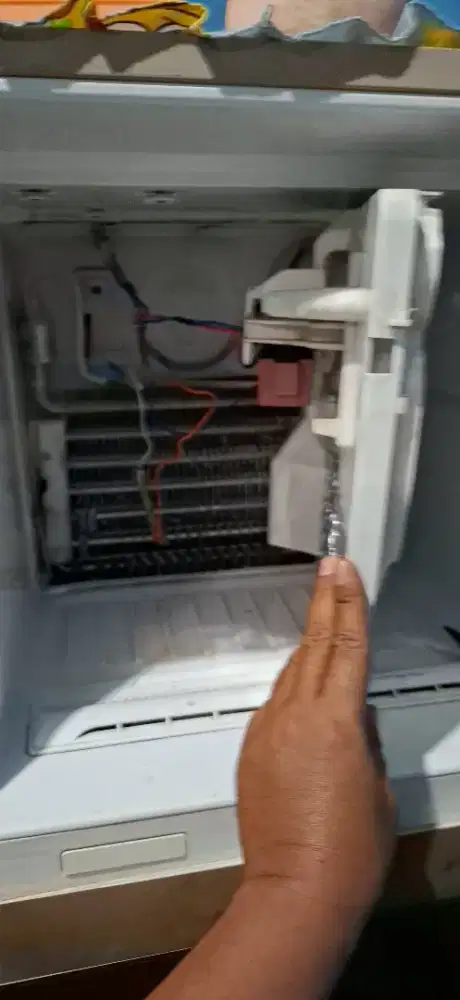 Jasa service kulkas, pompa air, mesin cuci,ac split, bongkar pasang ac