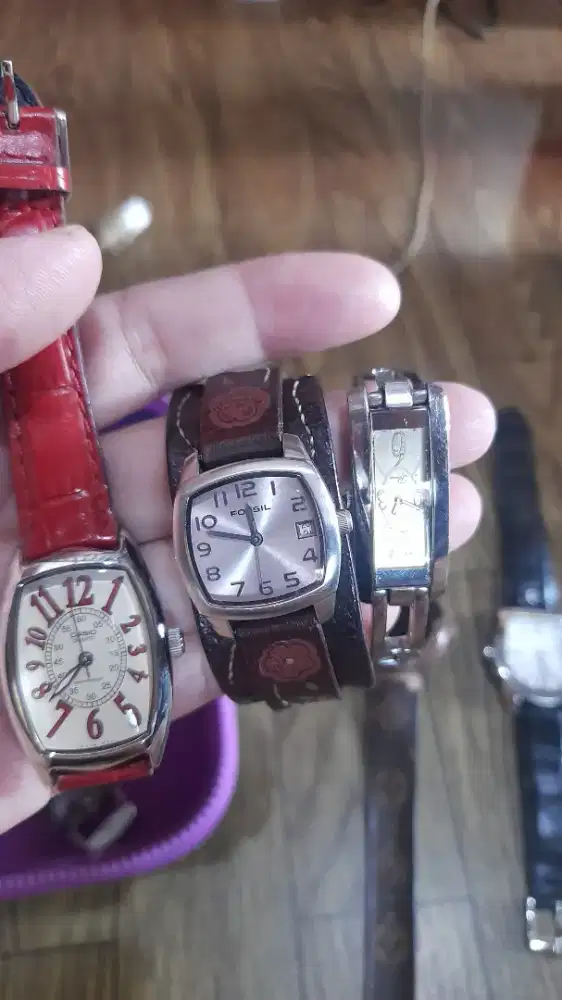 Jam Fossil, Casio, Alexander Christie