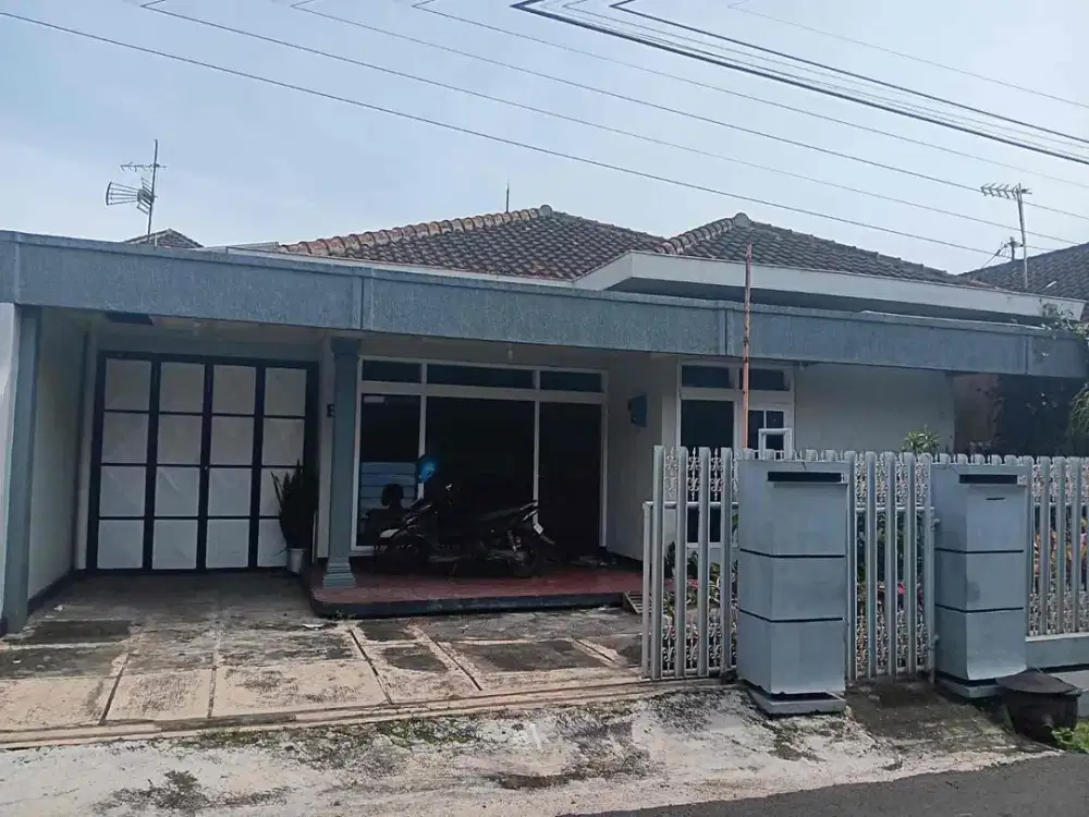 DIJUAL RUMAH STRATEGIS DI JALAN KEDAWUNG MALANG – LUAS, NYAMAN & SIAP HUNI