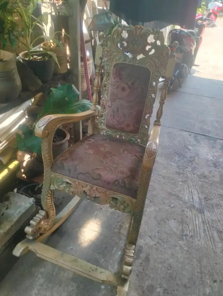 JUAL BELI BARANG ANTIK BEKAS DAN BORONG GUDANG ANDA