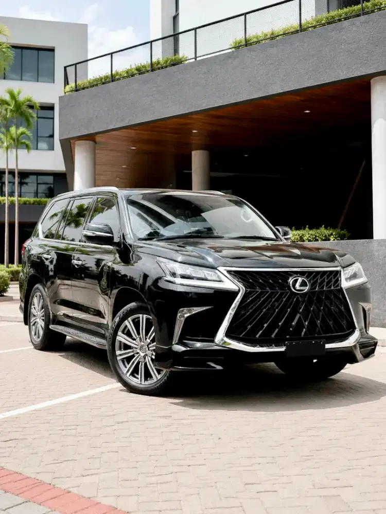 Lexus Lx570 Fsport 2017 siap pakai pribadi