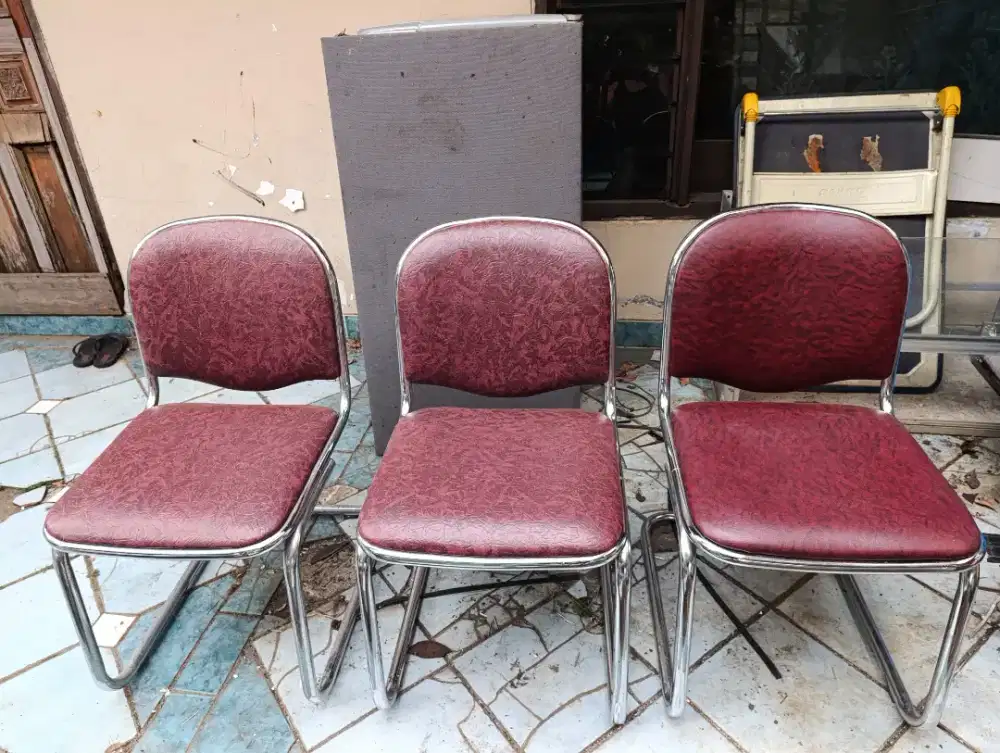 Jual kursi rangka stainles, second  Lokasi Pondok cabe udik, Tangsel