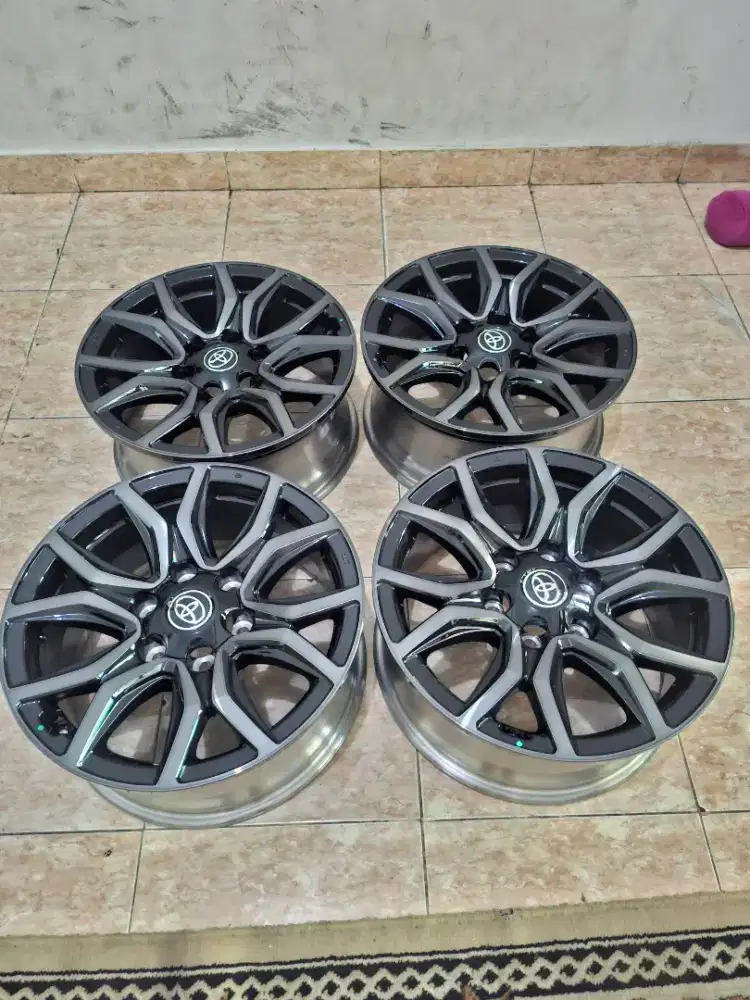 di jual velg fortuner GRsport/Legender 4x4 original