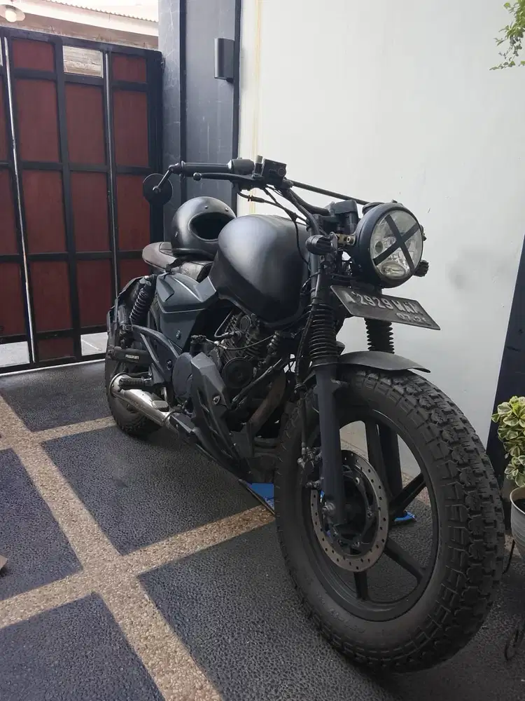 Motor Pulsar custom di jual murah cocok buat nongkrong