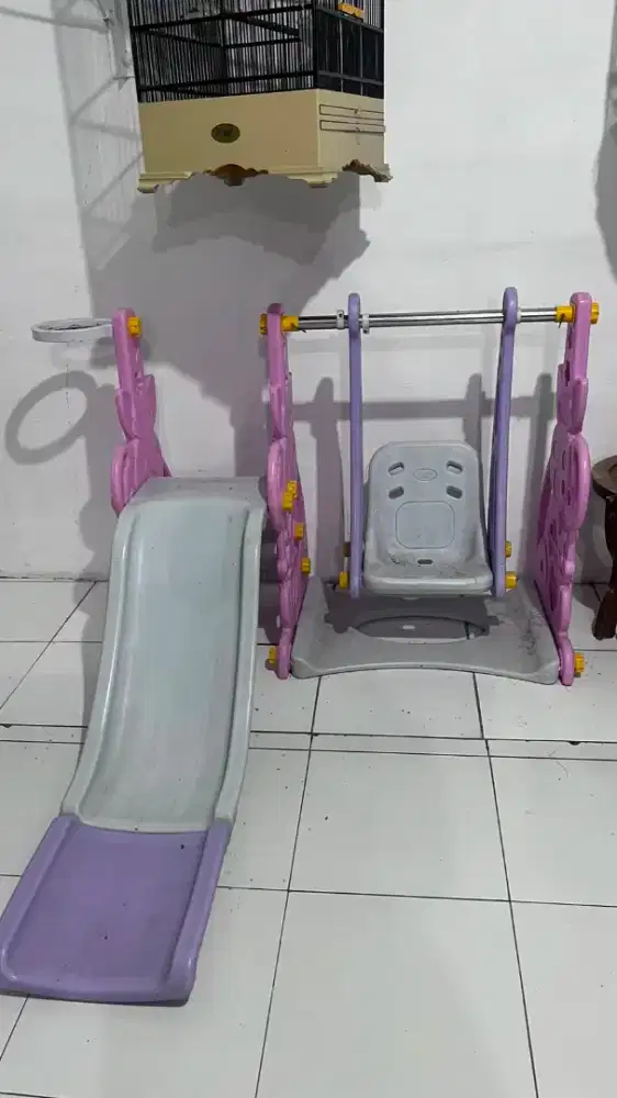 Perosotan ayunan anak