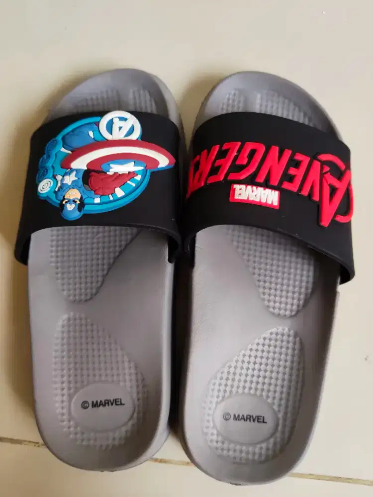 Sandal Marvel anak cowok