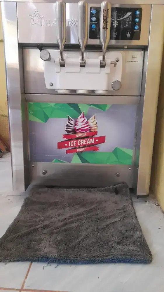 DI JUAL MESIN ICE CREAM