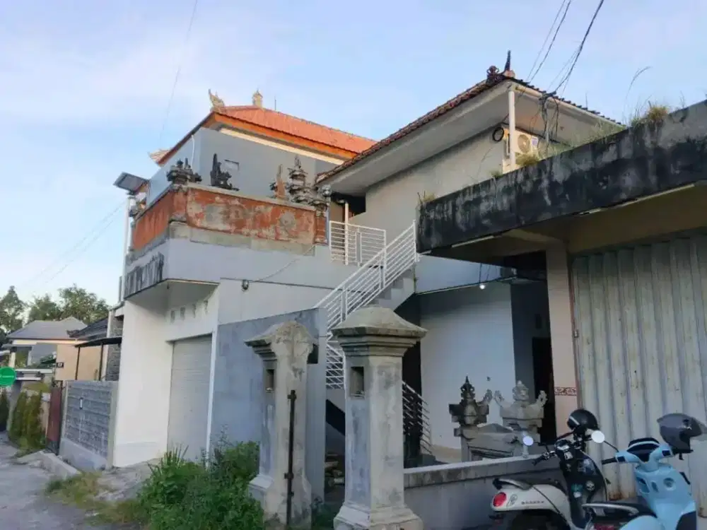 Jual kost lantai 2 full penghuni Jl Bukit Tinggi Gadon Bringkit Bali