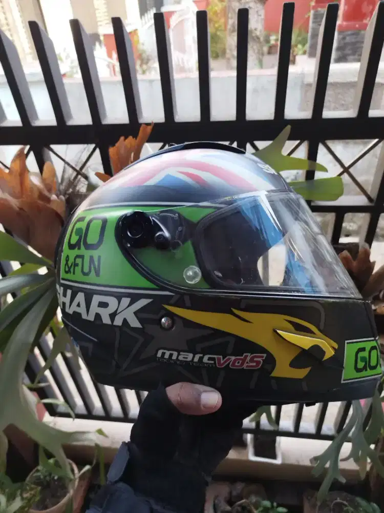 Jual helm shark