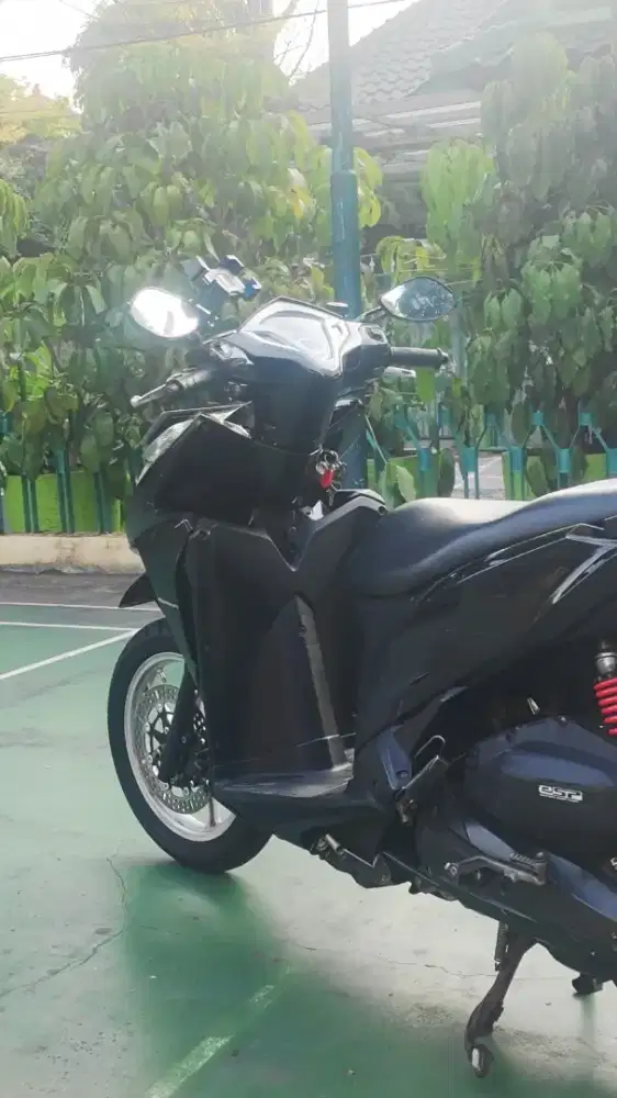 CASH ONLY Vario 125 Old 2012