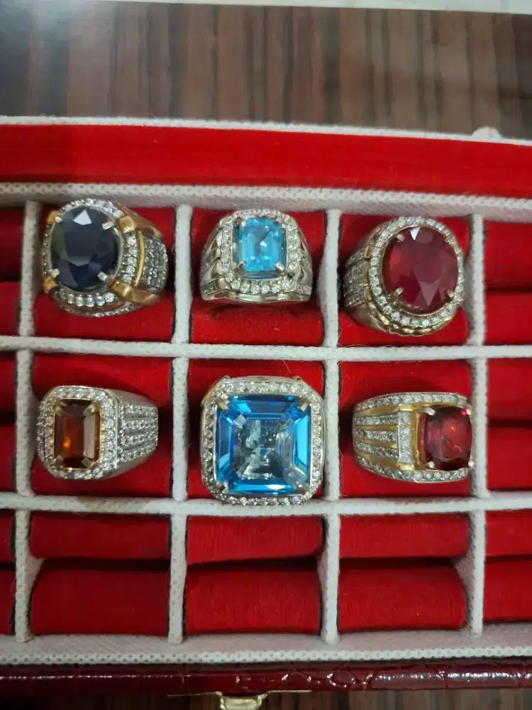 Di jual 6 Unit Batu Safir & Ruby