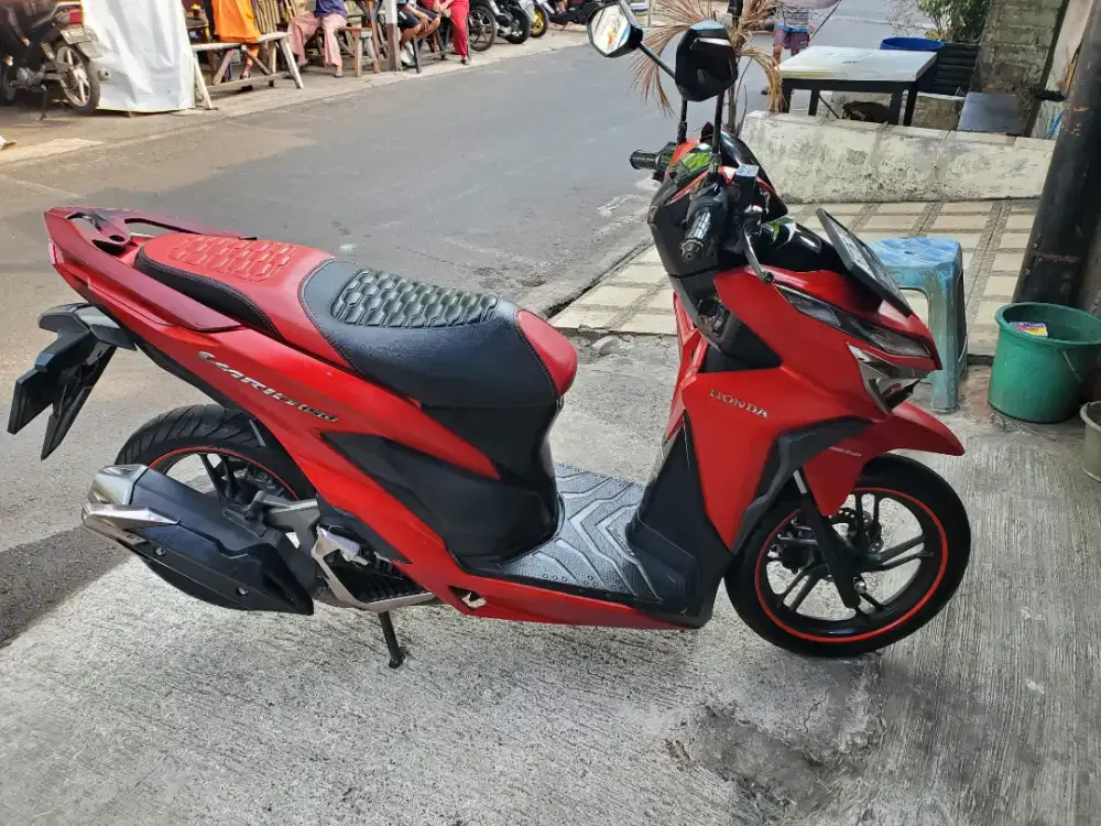 Honda Vario 150 Merah doff  2019 Keyless  Full orisinil.
