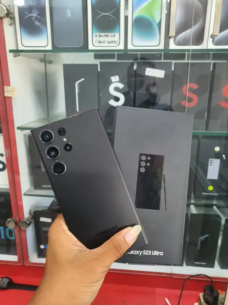 Samsung S23 ultra 12/256 gb black mlus