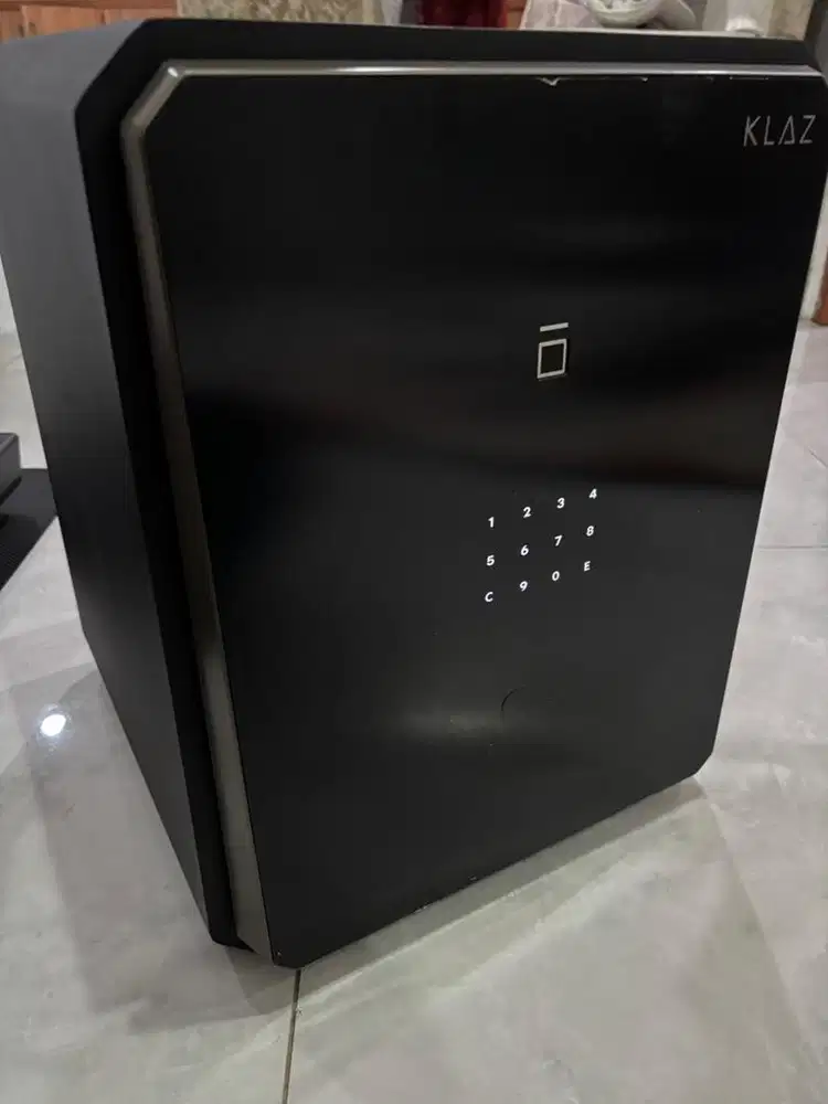 Brankas KLAZ Fingerprint + PIN Digital Kondisi Mulus