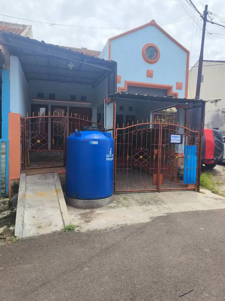 Dikontrakan Rumah Tinggal