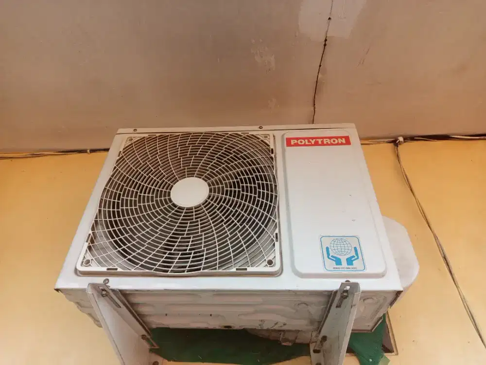 Jual AC bekas Polytron