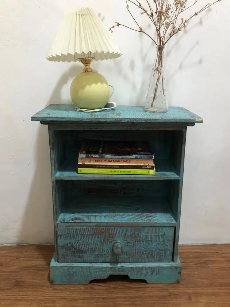 Nakas Kayu Rustic Vintage