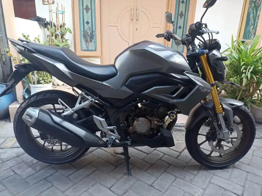 Jual Honda CB 150 R new  pemakaian 2022 istimewa
