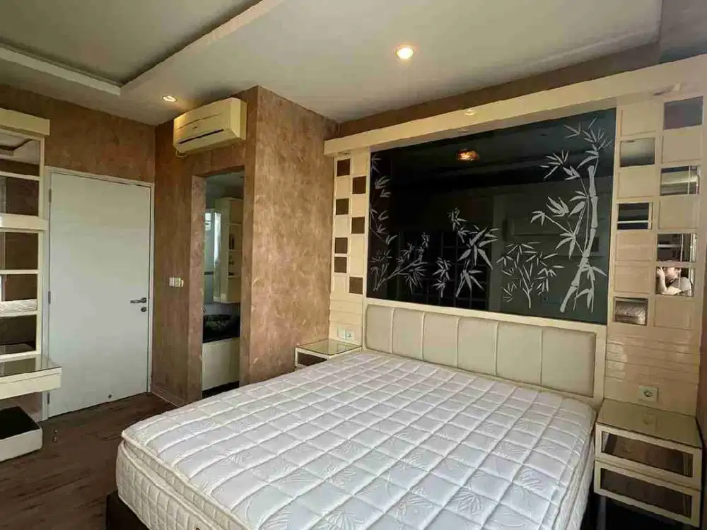 Dijual Apartemen Eastacooast Residence Sebelah Hokky Pakuwon City Penthouse.5 br .
Surabaya