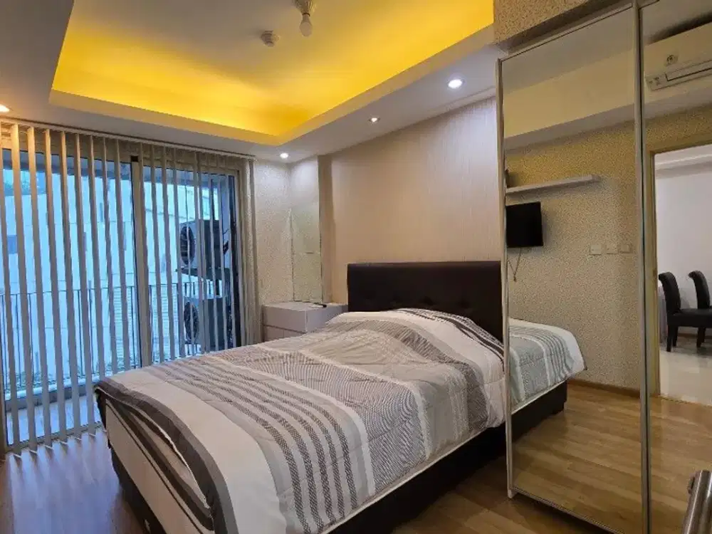 Sewa Casa Grande 1BR Fully Furnished Lantai Rendah Siap Huni