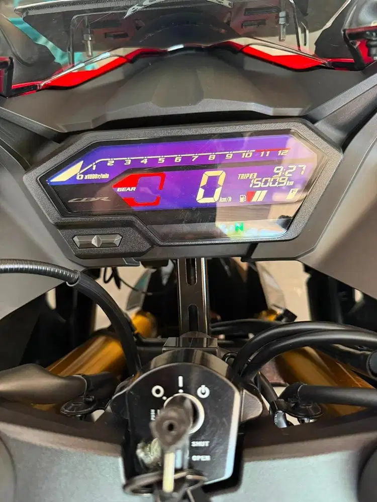 Dijual Honda CBR150R Tahun 2022 km 1.500