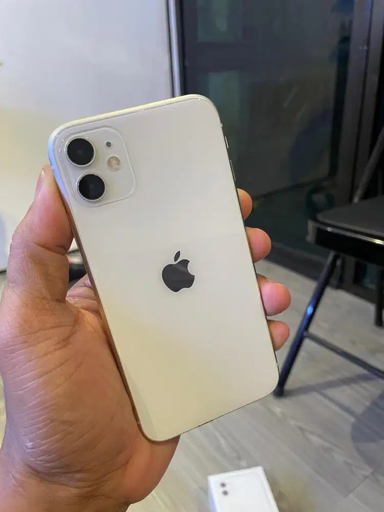 Iphone 11 64GB basic second original mulus All operator
