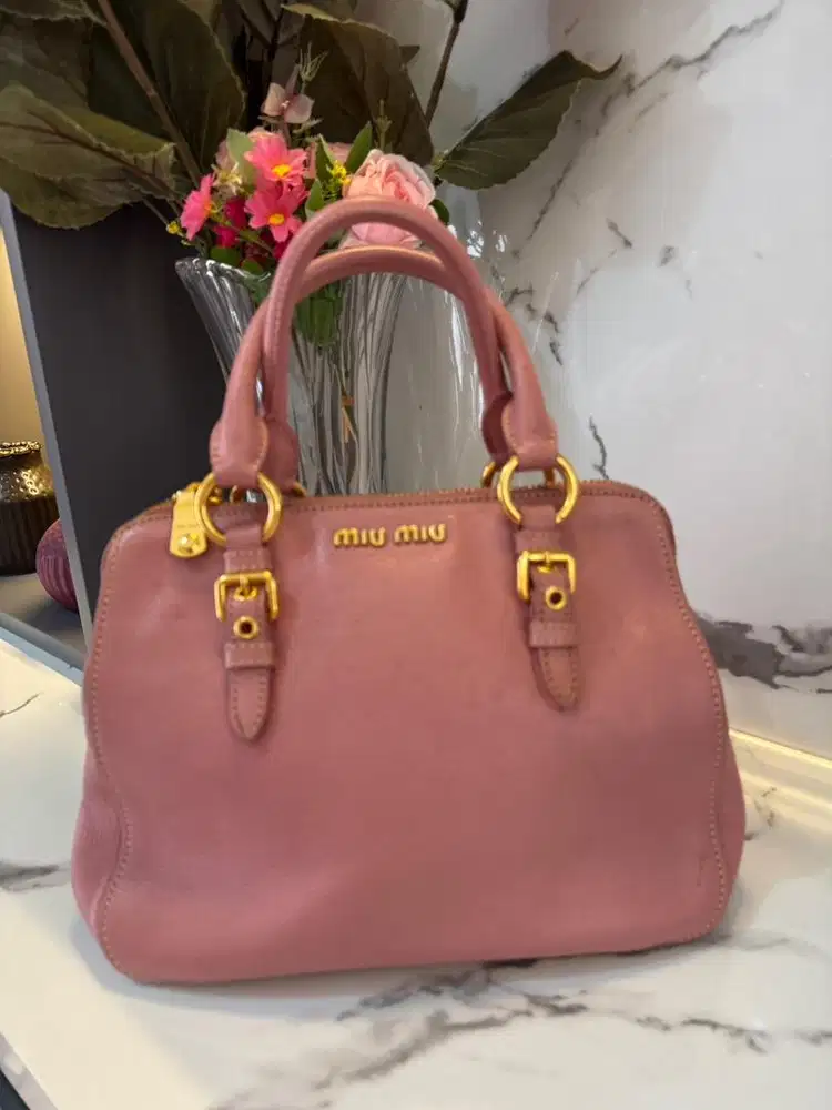 Dijual tas Merk Miu Miu Ori