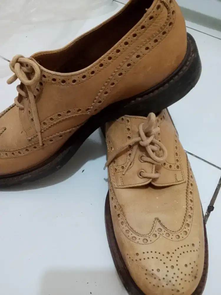 Jual sepatu kulit
